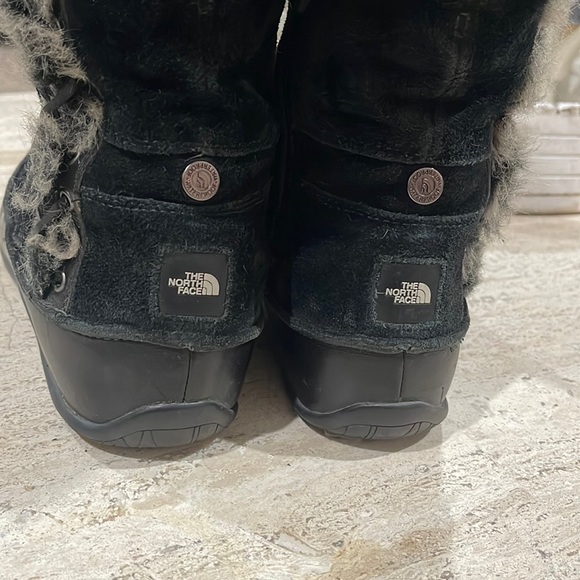 THE NORTH FACE BLACK SUEDE LEATHER INSULATED FAUX FUR WATERPROOF BOOT. Sz 7 - Picture 7 of 12